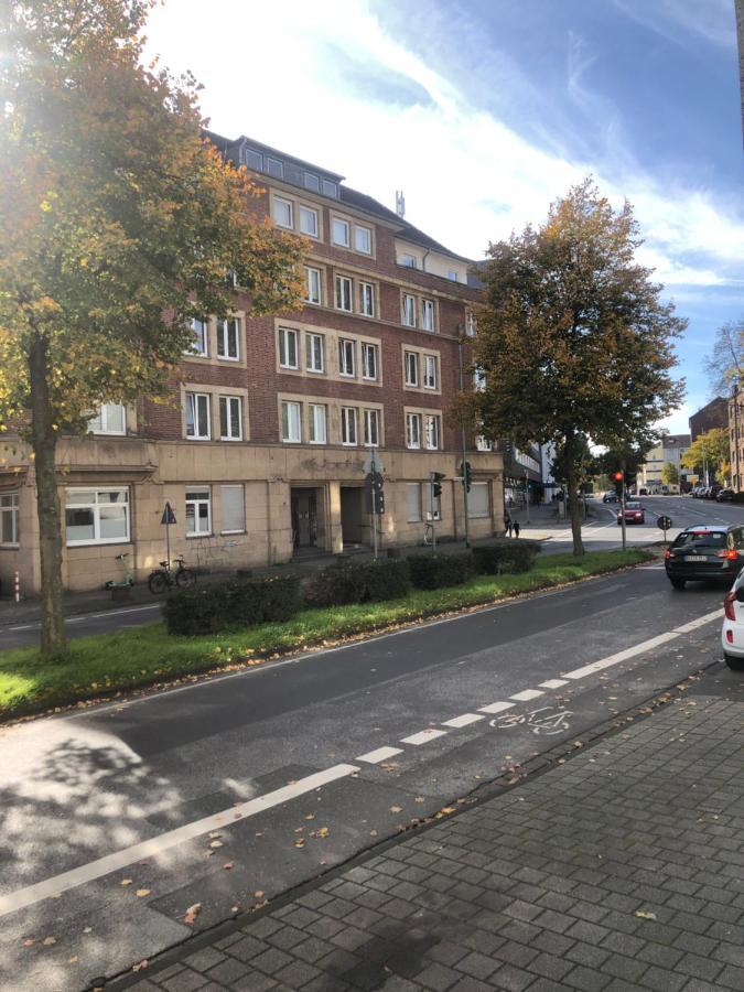 Appartement Golden Design Erdgeschoss, Familie & Business, Babybett, Buero, Fitnessecke, Naehe Messe Dus *